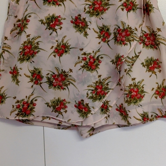 Floral Pattern Skort - Picture 3 of 15